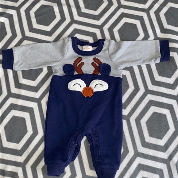Cat & Jack Other - New born onesie